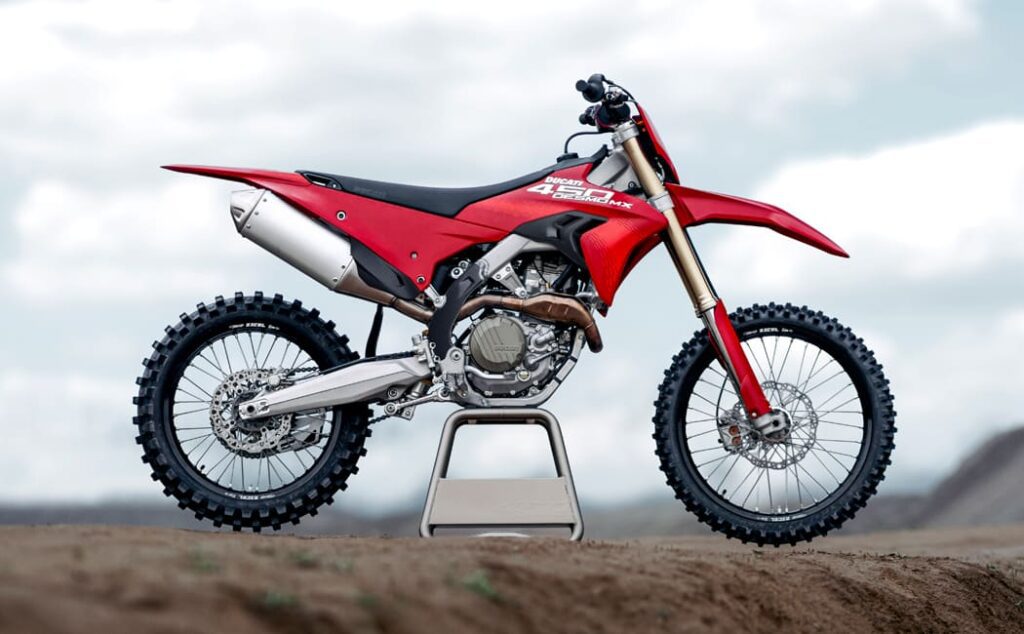 fotografia da moto de motocross Ducati Desmo450 MX
