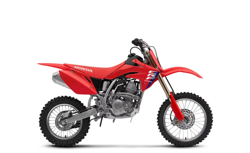 fotografia da moto de motocross honda crf150r 2026